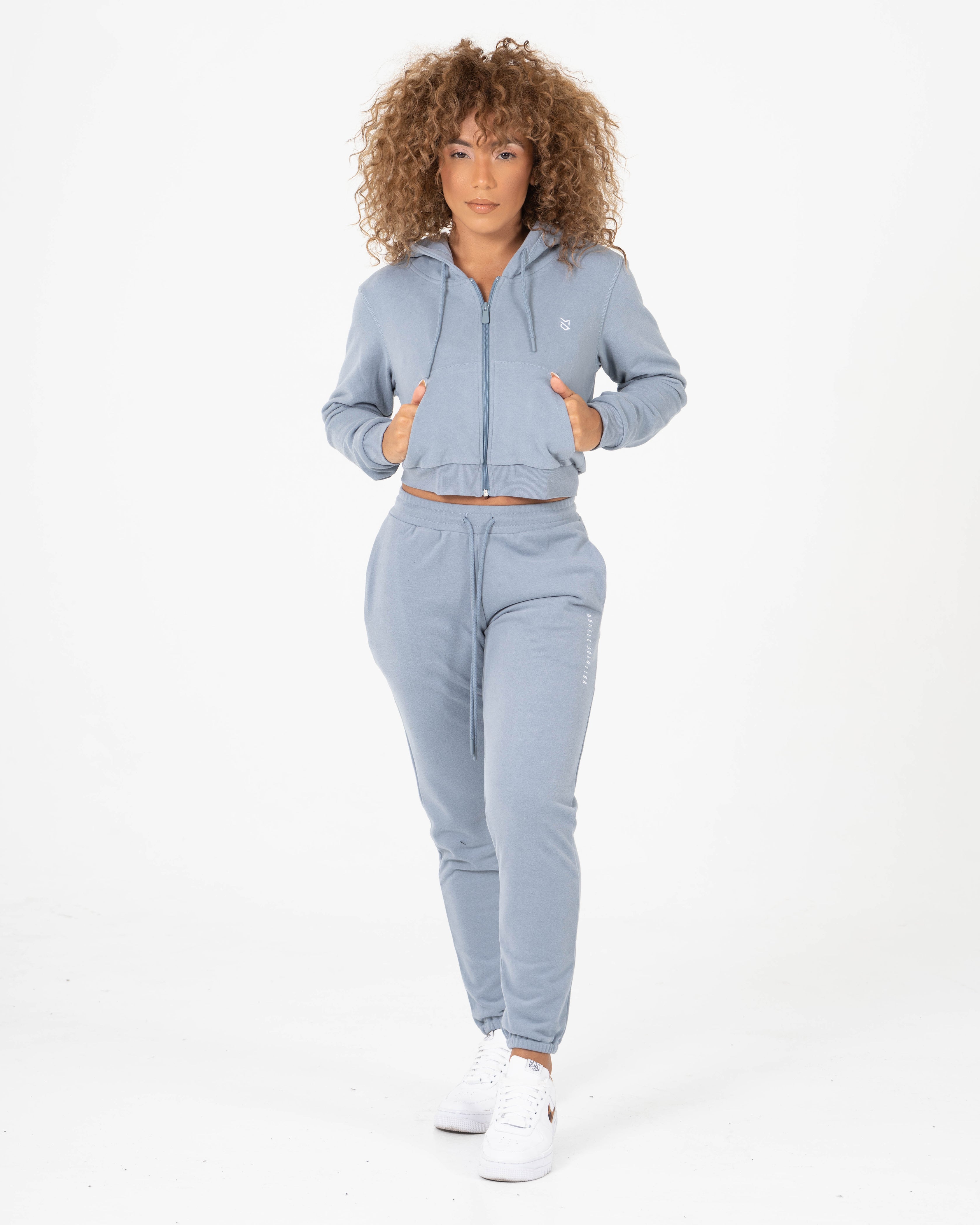 Cozy Zip-Up Cropped Hoodie