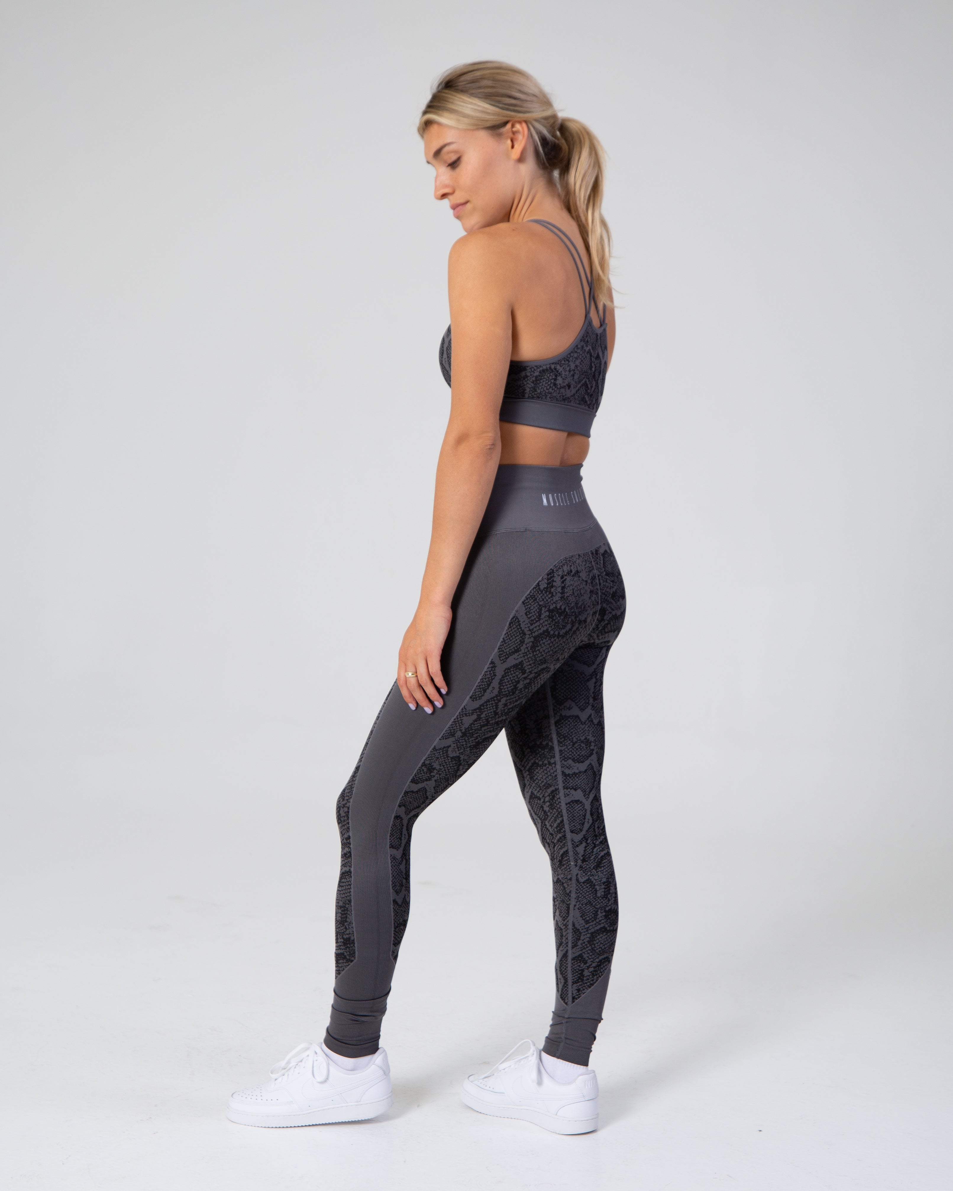 Seamlessly Wild Leggings