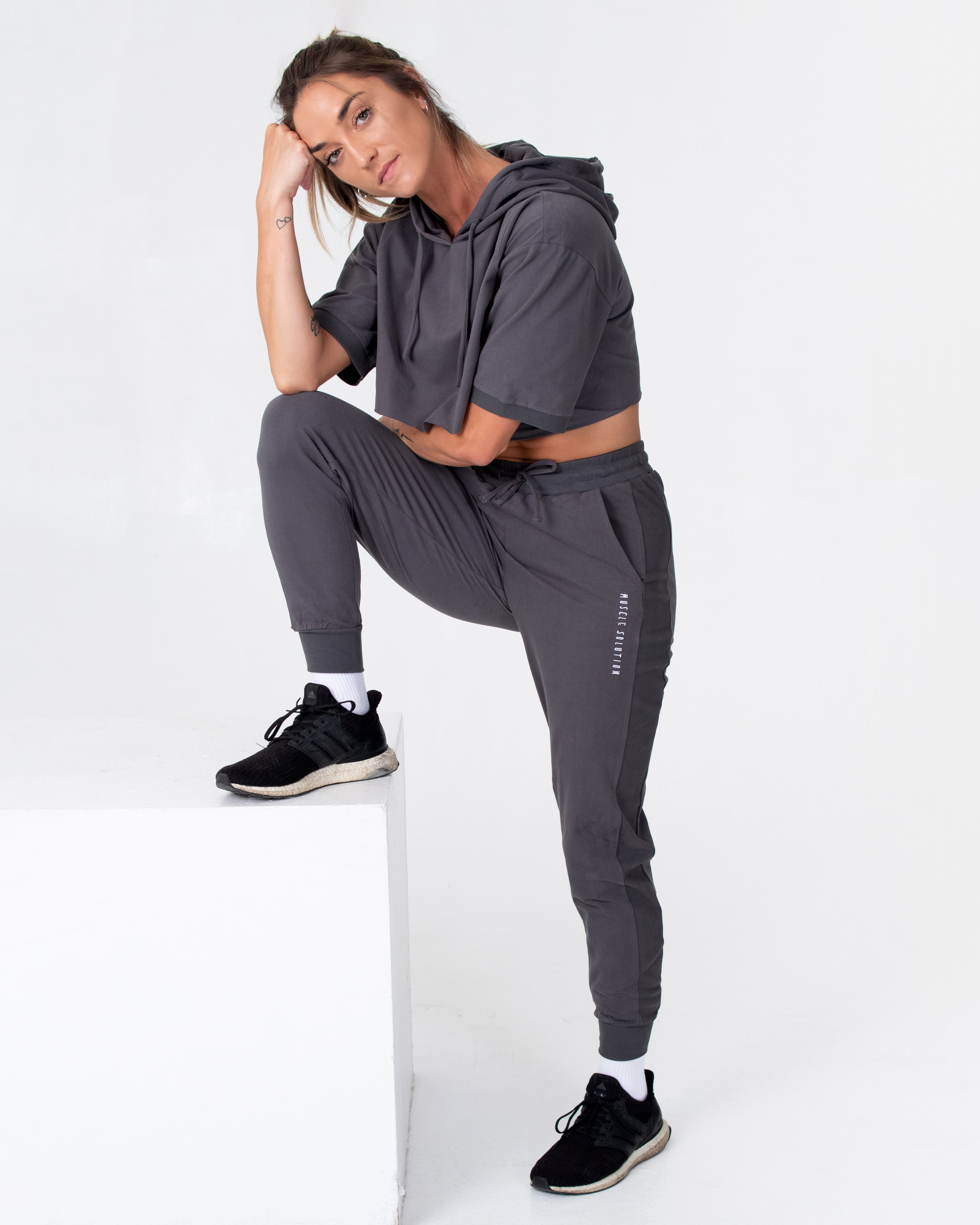 Cloud Women's Short Sleeve Cropped Hoodie